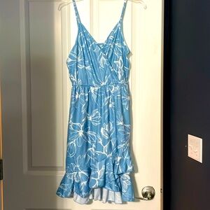 Ultranice Light Blue and White Summer Floral Sundress, Size Medium